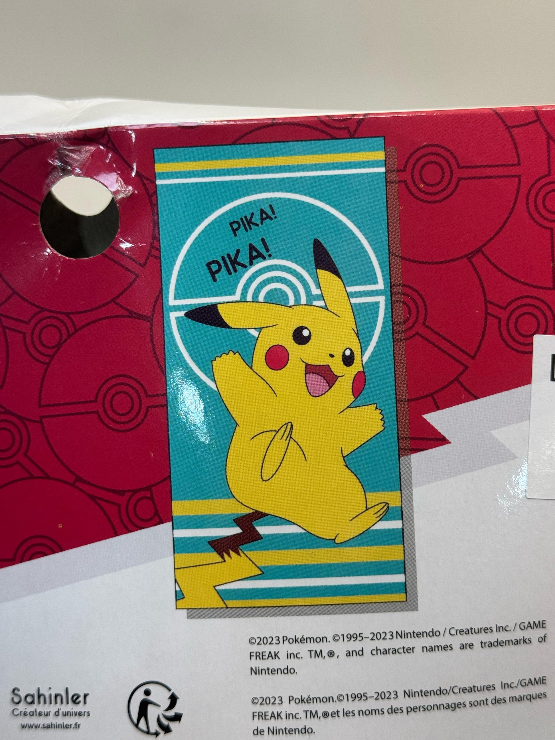 Toalla Playa Piscina Pokémon Pikachu Pika Pika 70x140cm infantil de microfibra para niños - ByLeoZ